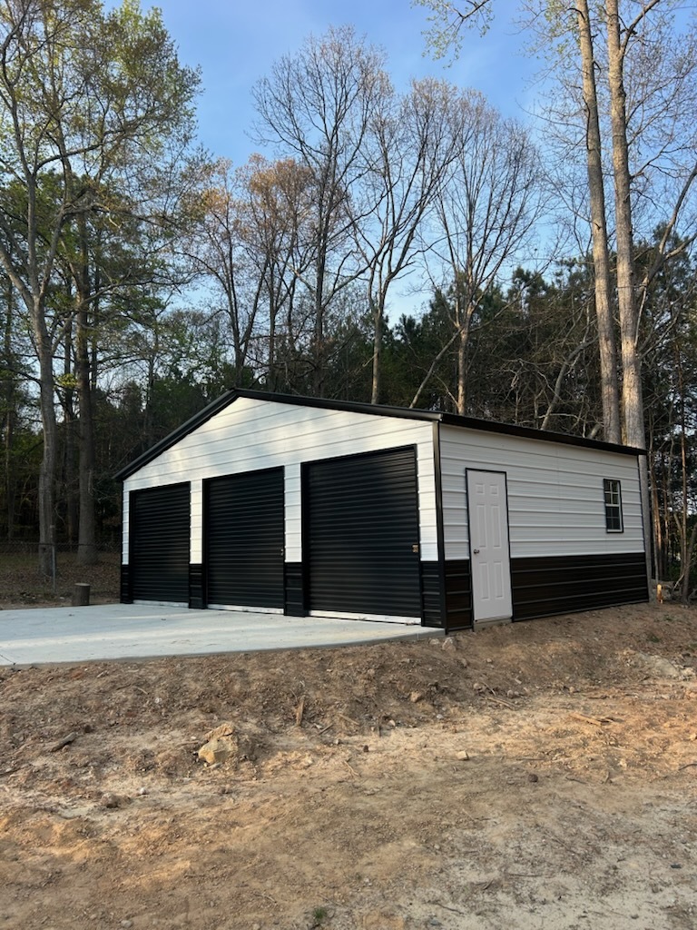30×20×9 Triple Garage built for Johnny S. in Dover, DE